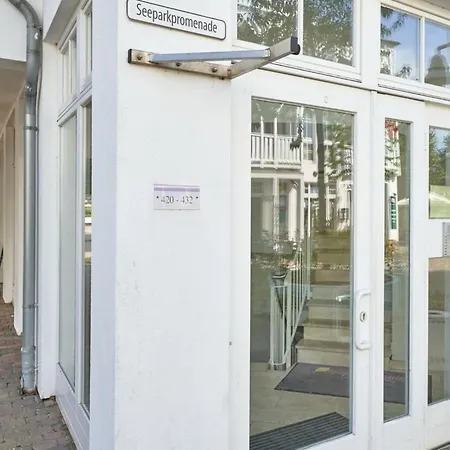 Im 2 Og Mit Balkon In Lejlighed Sellin (Rugen)